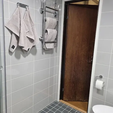 Lägenhet Stylish Two-room With Balcony & Great Views Helsingfors