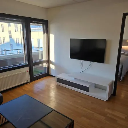 Stylish Two-room With Balcony & Great Views Lägenhet *