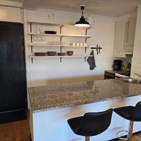 Stylish Two-room With Balcony & Great Views Lejlighed *