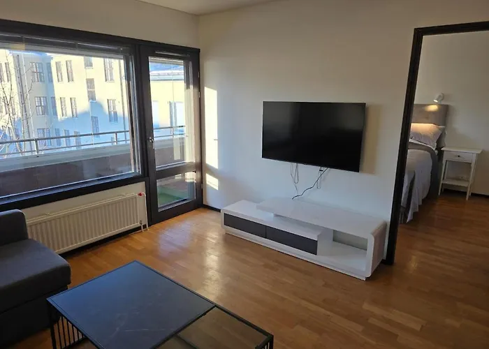 Stylish Two-room With Balcony & Great Views Lejlighed *
