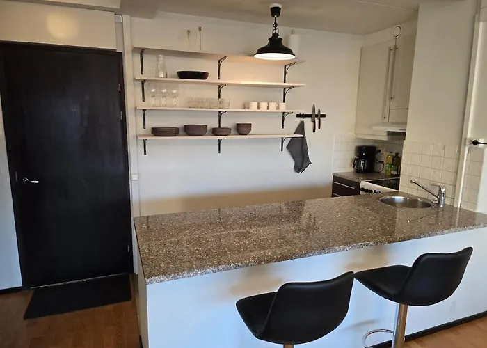 Stylish Two-room With Balcony & Great Views דירה *